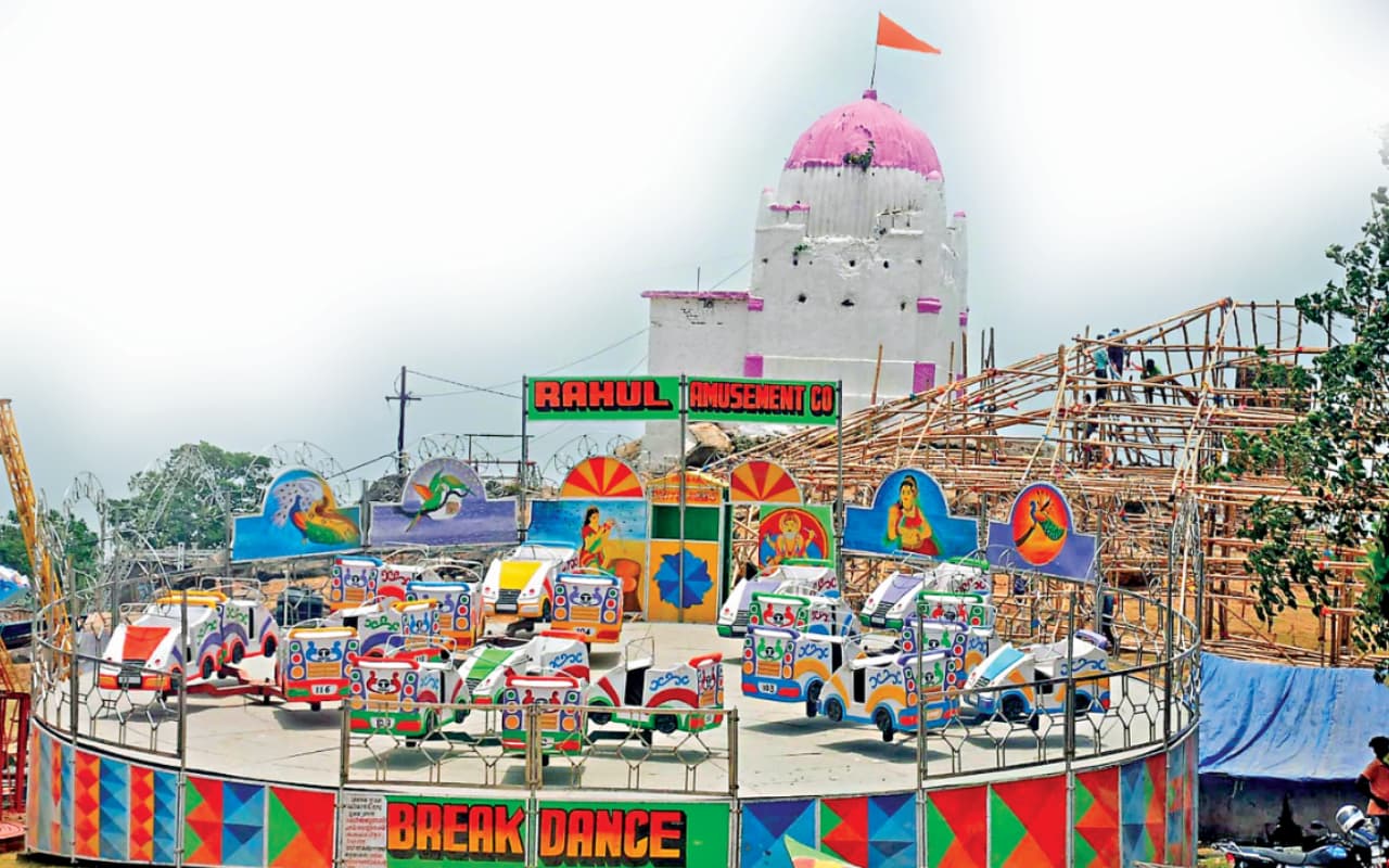 बाबाधाम की यात्रा के दौरान भांग खाने से कांवरिया बेसुध, मानसिक स्थिति बिगड़ी, पहुंचाया गया अस्पताल