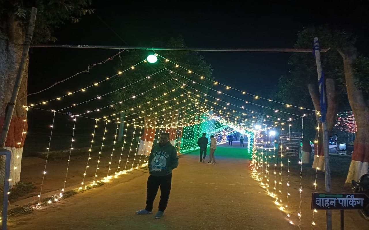 Merry Christmas 2022: झारखंड में प्रभु यीशु के जन्मोत्सव का उल्लास, मिस्सा पूजा में उमड़े मसीही विश्वासी