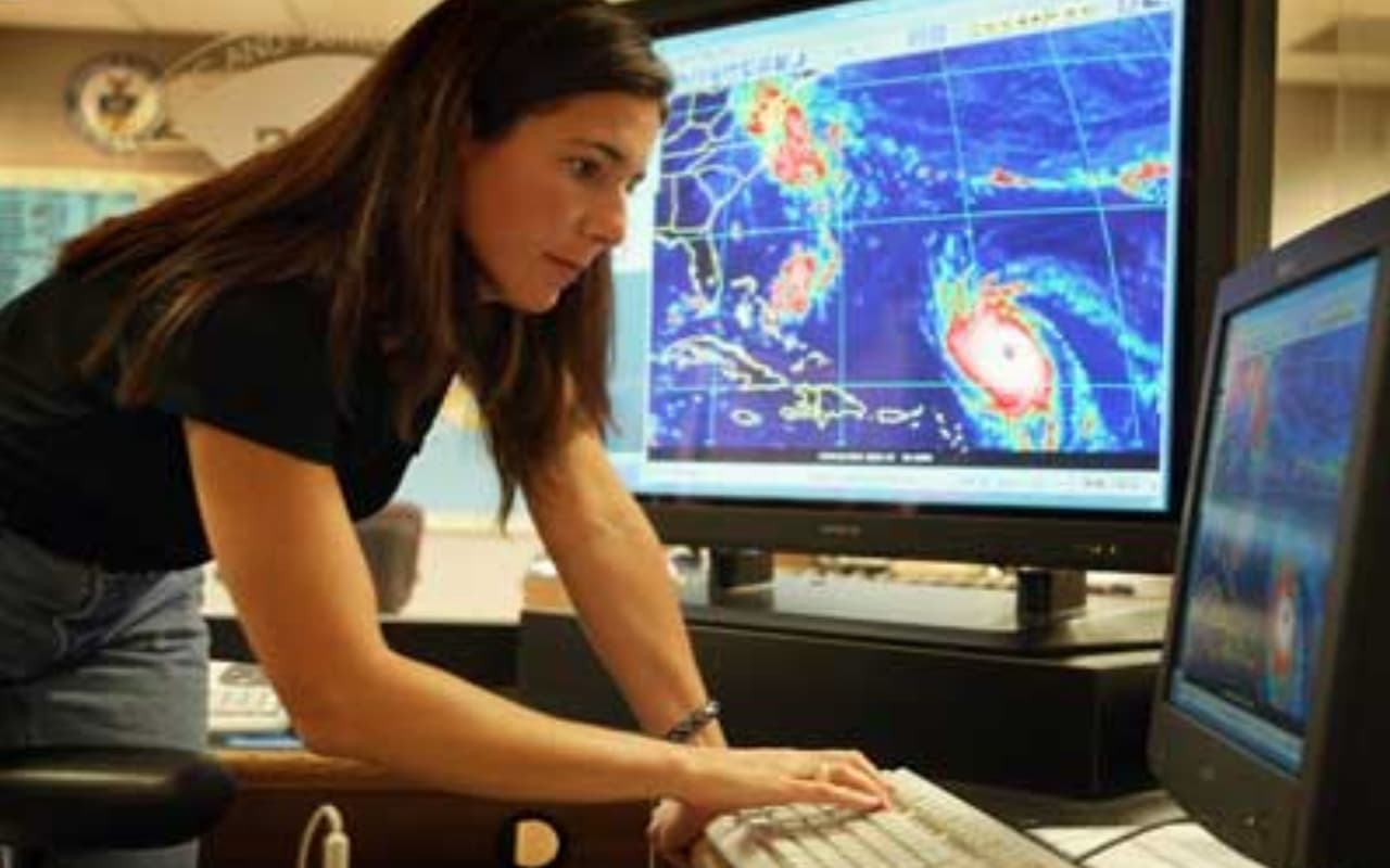 World Meteorological Day: आप भी बन सकते हैं मौसम वैज्ञानिक, ऐसे करें तैयारी