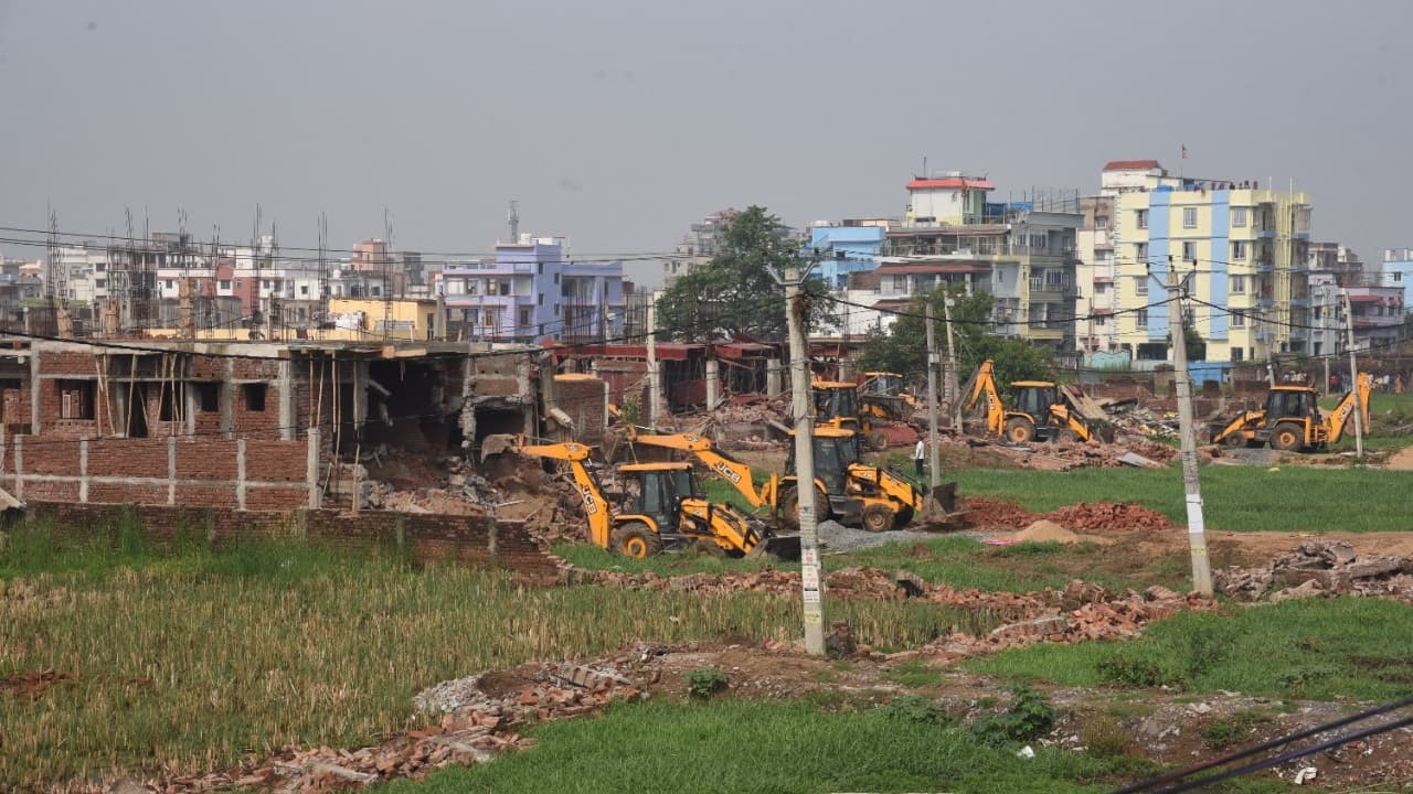 राजीव नगर में क्यों चल रहा बुलडोजर, आवास बोर्ड के इस विवाद में क्या हुआ अब तक