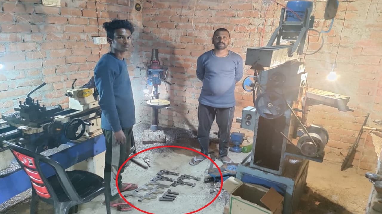 बिहार की सिल्क सिटी: हथियार बनाने का पसरा काला कारोबार, भागलपुर में बाहर से आकर STF कर रही भंडाफोड़