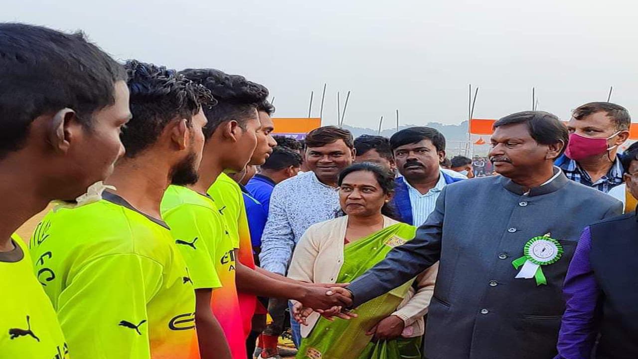 खेल को बढ़ावा देने के लिए केंद्र सरकार की कई योजनाएं, कोल्हान के कई खिलाड़ियों को मिली नौकरी : अर्जुन मुंडा
