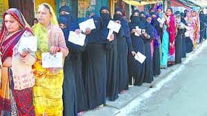 UP Politics: मुस्लिम मतदाताओं पर सियासी दलों की निगाह, सपा-बसपा-कांग्रेस के बाद भाजपा भी जुटी साधने में..