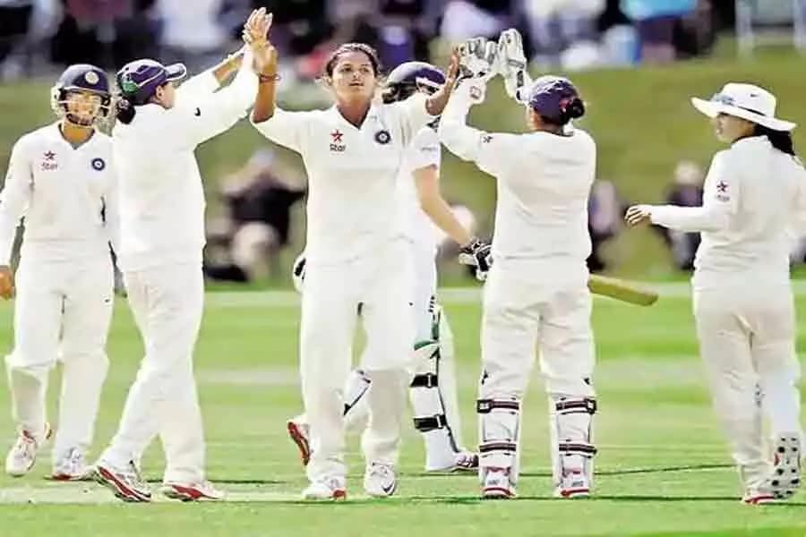 IND vs AUS W: पहली बार गुलाबी गेंद से टेस्ट खेलेगी भारतीय महिला क्रिकेट टीम, सामने ऑस्ट्रेलिया की चुनौती IND vs AUS W: पहली बार गुलाबी गेंद से टेस्ट खेलेगी भारतीय महिला क्रिकेट टीम, सामने ऑस्ट्रेलिया की चुनौती