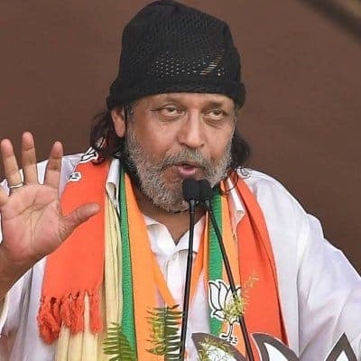 Bengal Chunav 2021: बेहला में मिथुन की रैली को नहीं मिली इजाजत तो थाना के सामने पहुंचे बीजेपी समर्थक, किया हंगामा