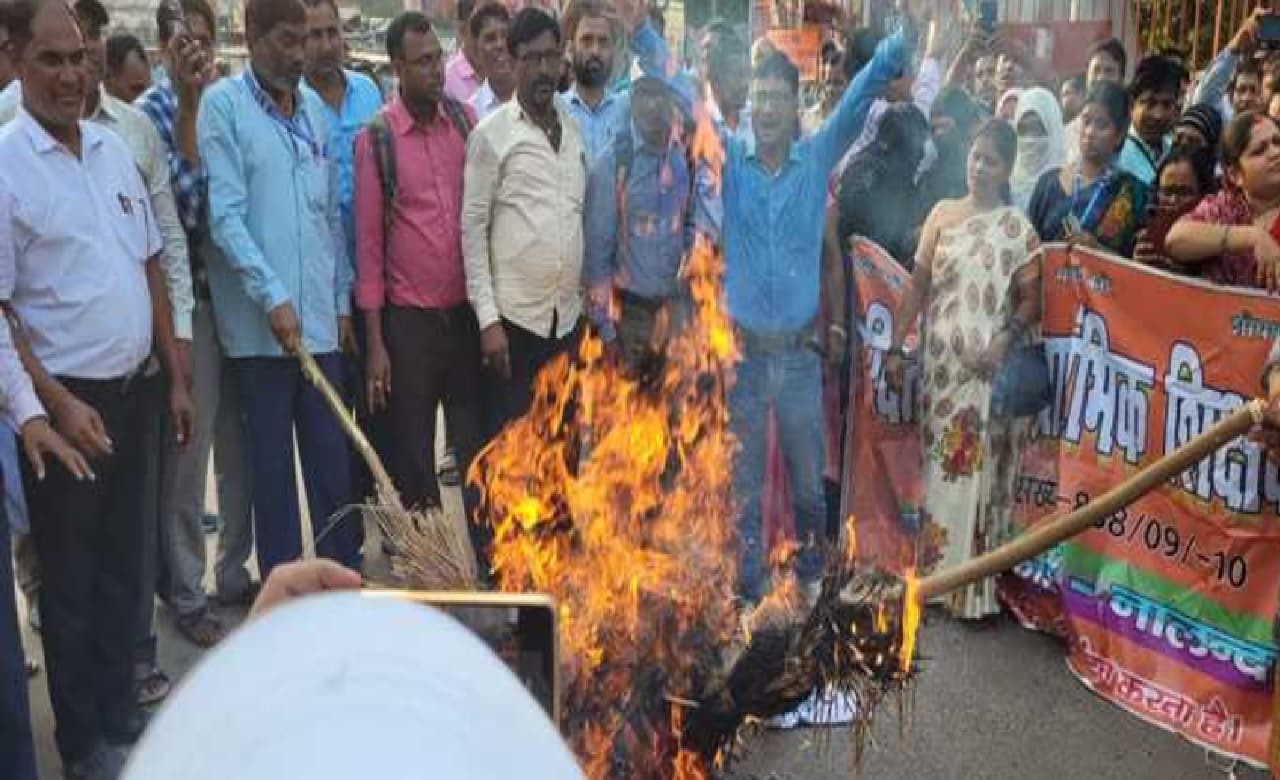 बिहार के स्कूलों में छुट्टियों की कटौती से शिक्षकों में आक्रोश, आदेश वापस लेने की मांग, आंदोलन की दी चेतावनी