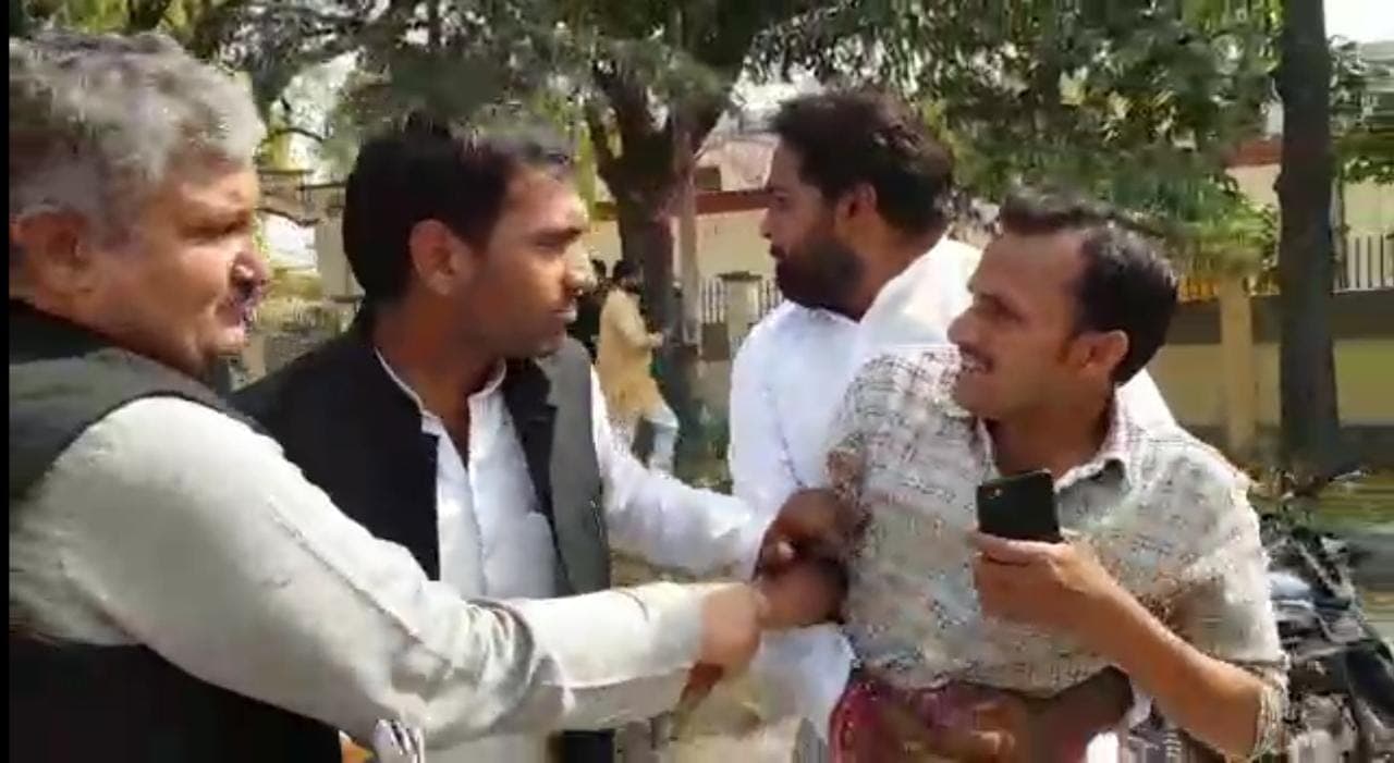 UP MLC Election: मथुरा-एटा-मैनपुरी से सपा प्रत्याशी का नामांकन पत्र छीनने का आरोप, पुलिस की सांसें फूलीं