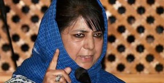 ‘मुझे फिर से हिरासत में रखा गया,घर के बाहर निकलने से रोक रही है पुलिस’, महबूबा मुफ्ती का आरोप