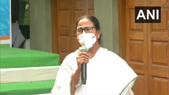 पांच मई को बंगाल के मुख्यमंत्री पद की शपथ लेंगी ममता बनर्जी, नंदीग्राम चुनाव को कोर्ट में देंगी चुनौती