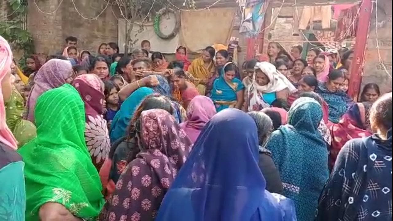 Bareilly News: खेत में आवारा पशु घुसा, दबंगों ने गुस्सा निकालते हुए किसान की लाठी से पीट-पीटकर ली जान