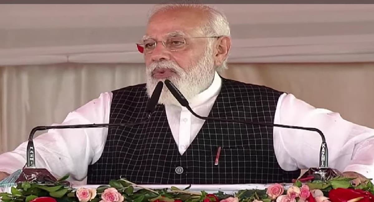 Narendra Modi in Varanasi : 'पहले विकास का पैसा भ्रष्‍टाचार में जाता था', वाराणसी में बोले पीएम मोदी