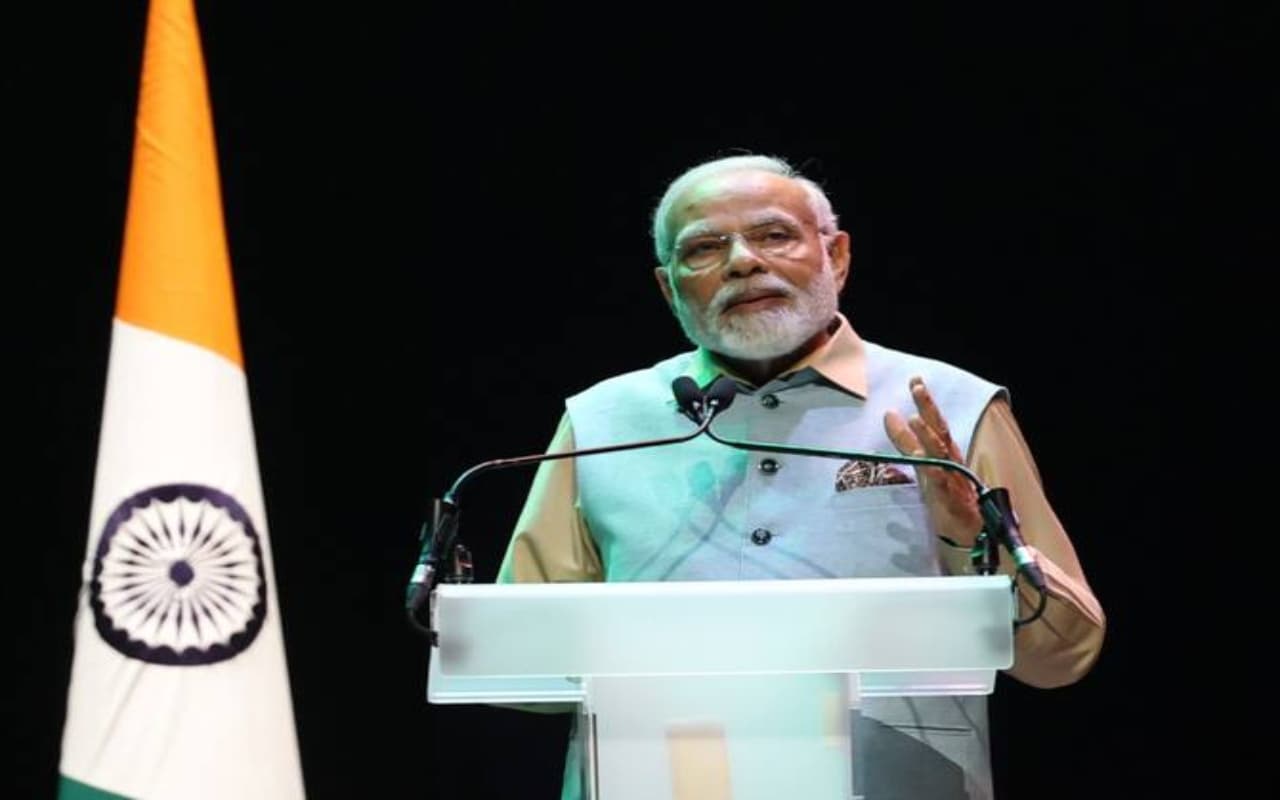 भारत का BHIM यूरोप में दिखाएगा रुपये की ताकत, एफिल टावर पर देसी ऐप से कर सकेंगे पेमेंट...
