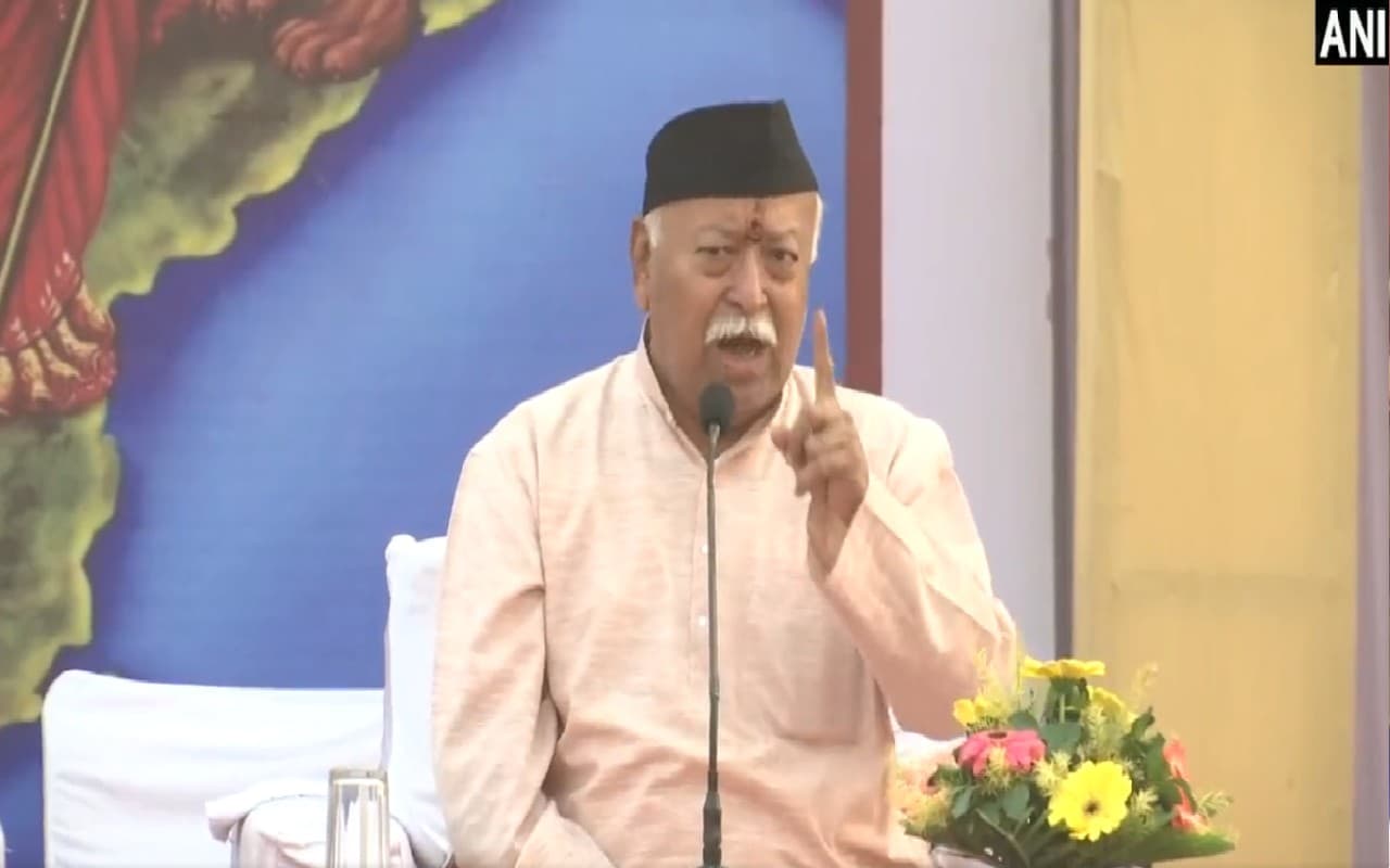 आरएसएस प्रमुख मोहन भागवत का बड़ा बयान, कहा- हमारे पूर्वज समान, 40 हजार साल से हमारा DNA एक