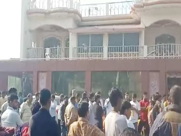 Lucknow: केंद्रीय मंत्री कौशल किशोर के भतीजे ने की आत्महत्या, घर में लगाई फांसी, जांच में जुटी पुलिस