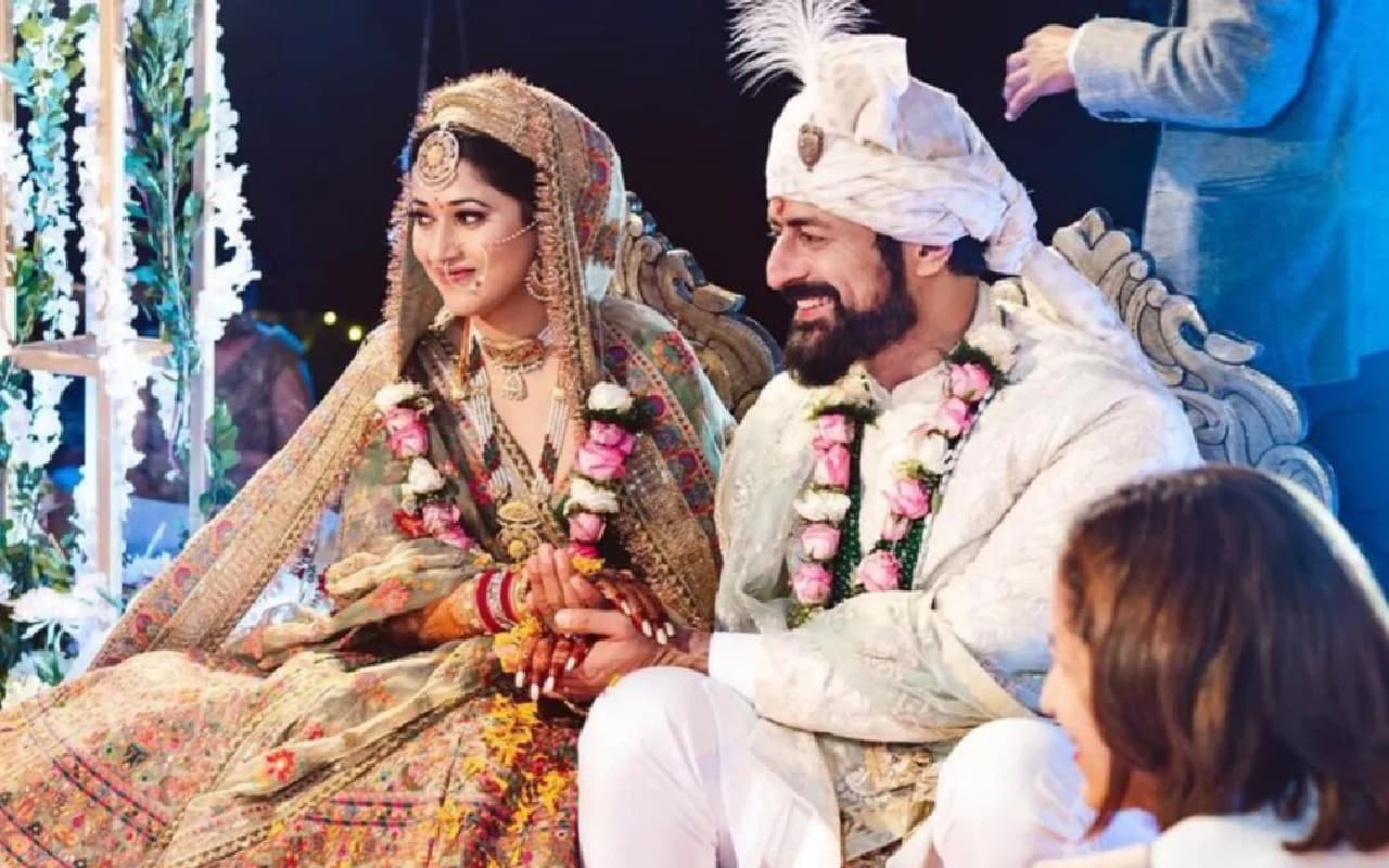 'महादेव' फेम मोहित रैना ने डिलीट की शादी की सारी तस्वीरें, क्या कपल के बीच सबकुछ ठीक नहीं?