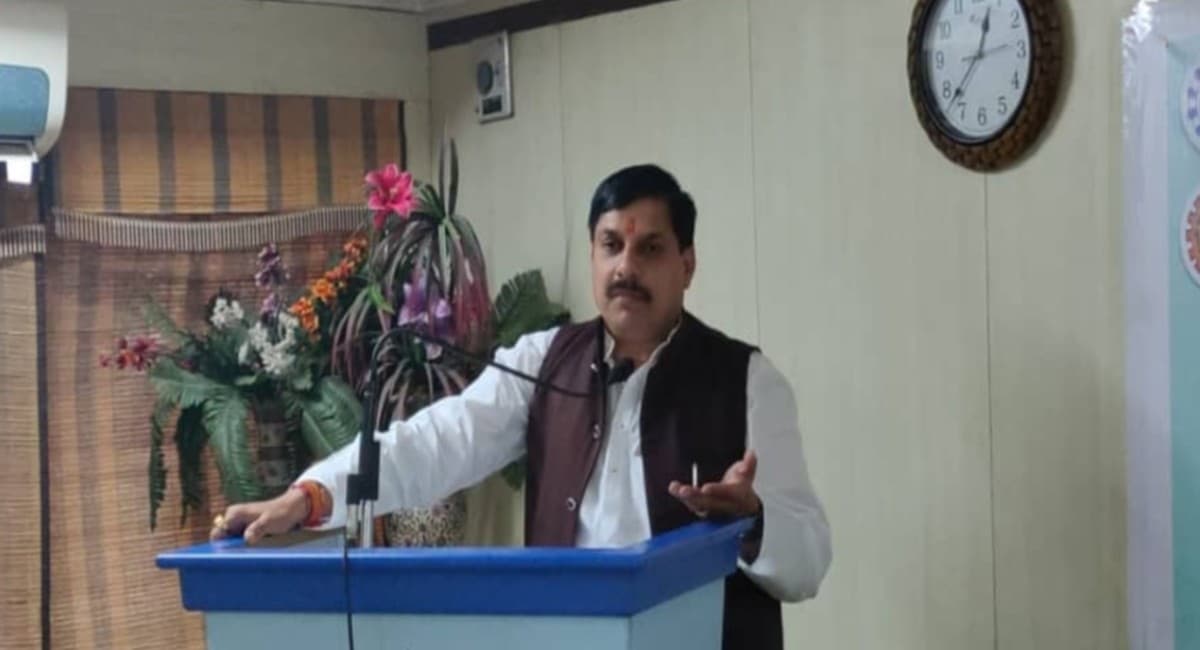 MP News: इंजीनियरिंग पाठ्यक्रम में शामिल है रामायण, महाभारत और रामचरितमानस, बोले उच्च शिक्षा मंत्री मोहन यादव