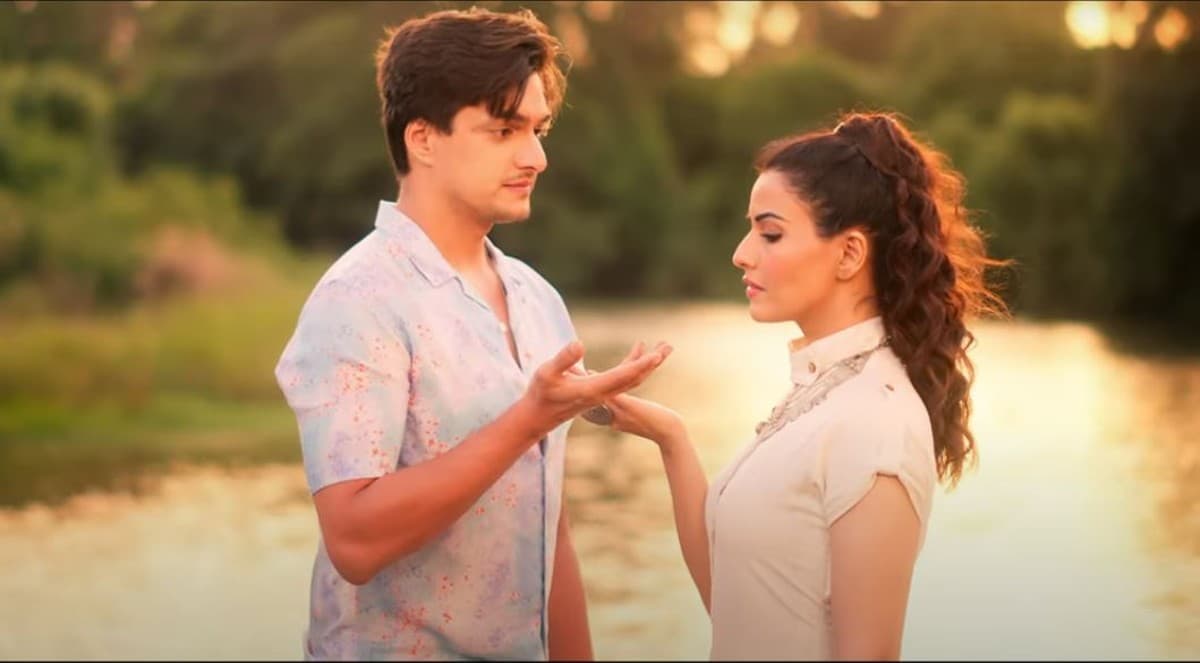 Dheere Dheere Tumse Pyaar Hogaya: मोहसिन खान और स्मृति का रोमांटिक सॉन्ग रिलीज, वायरल हुआ वीडियो