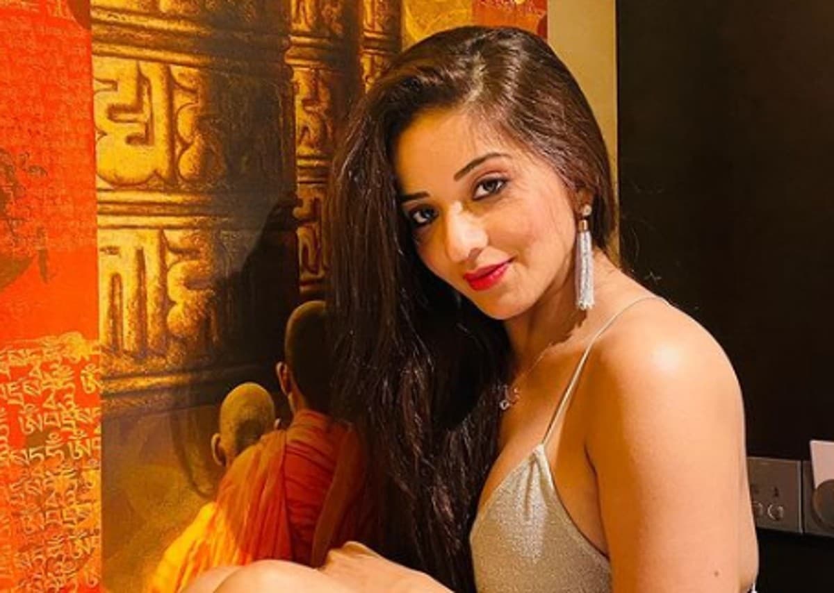 भोजपुरी की यह ग्लैमरस एक्ट्रेस कभी करती थी होटल में जॉब, आज हैं चमकता सितारा, नाम जान खुश हो जाएंगे फैंस