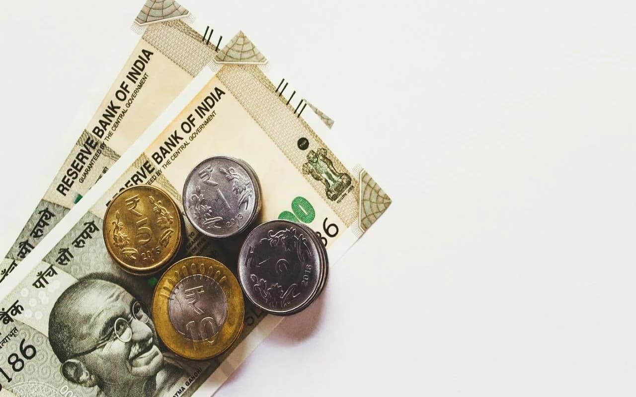 डबल फायदे के साथ मोटा ब्याज भी कमाना चाहते हैं, तो ये दो स्कीम आपके लिए हैं बेहतरीन