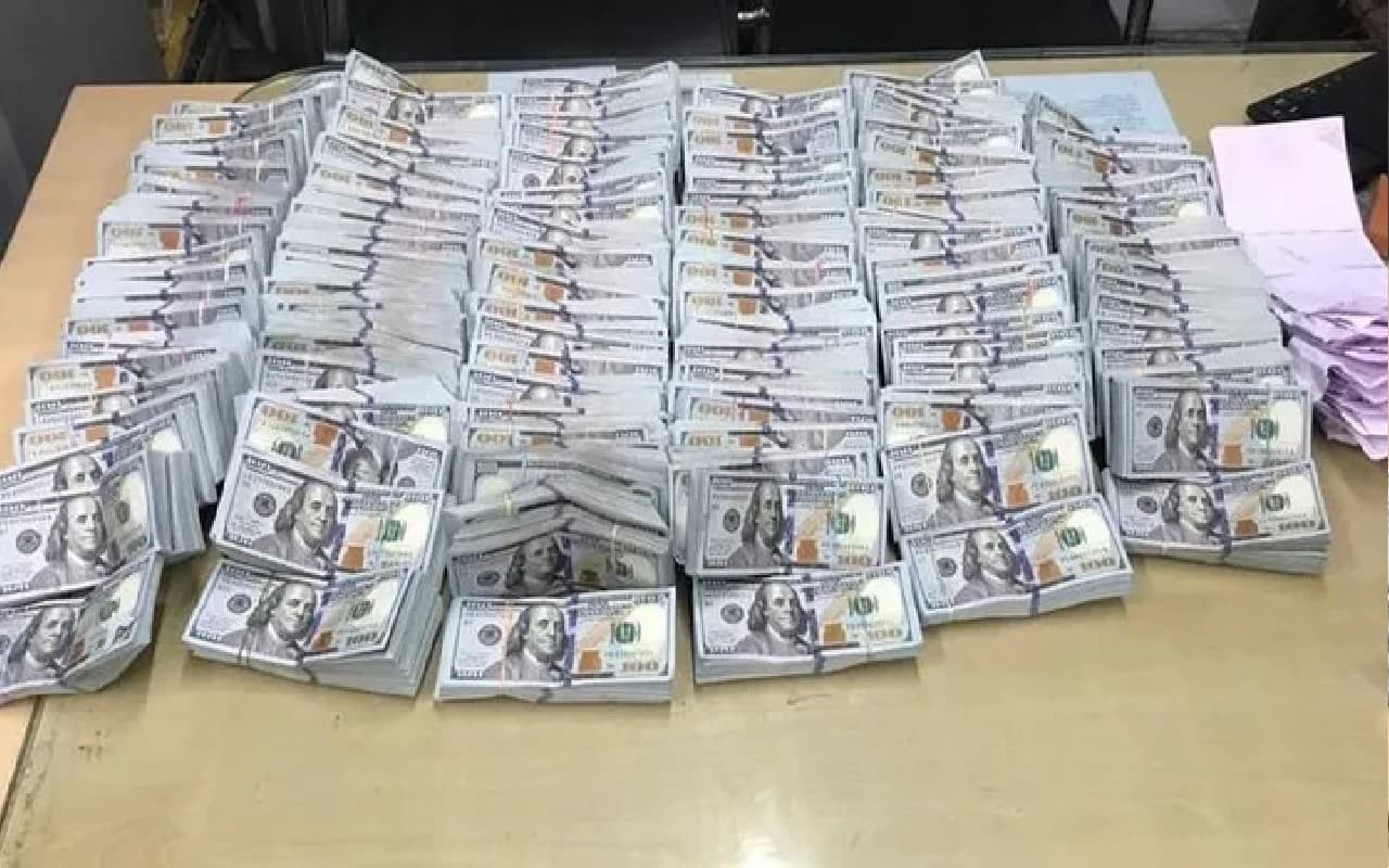 Kolkata News: एयर इंटेलिजेंस यूनिट को मिली बड़ी सफलता, दुबई से आयी 9.34 करोड़ की विदेशी करेंसी जब्त