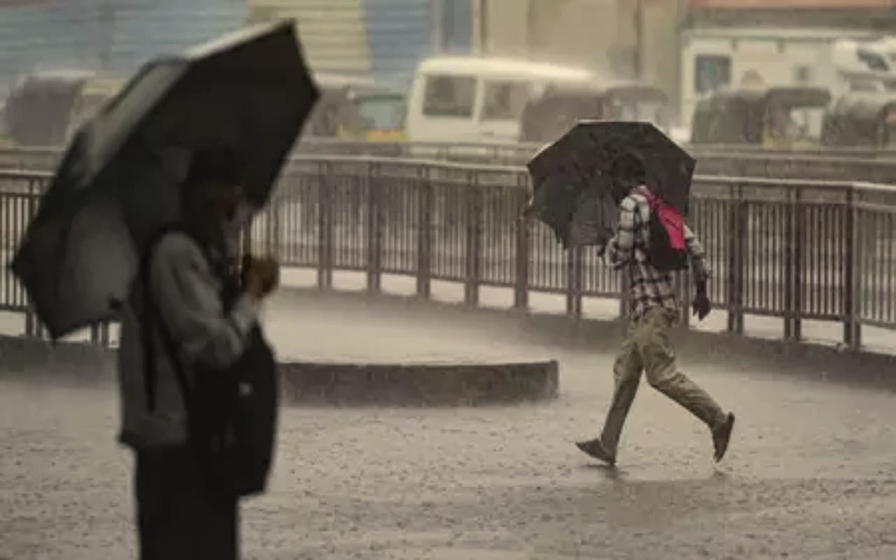 Weather Forecast : राजस्थान में भारी बारिश की चेतावनी, जानें अन्य राज्यों के मौसम का हाल