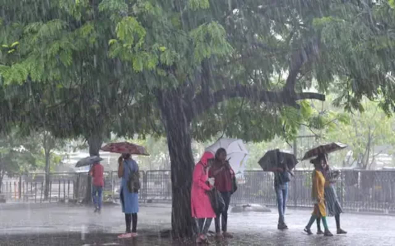 बिहार की सीमा पर मानूसन की दस्तक, भागलपुर-पूर्णिया समेत कोसी-सीमांचल में बारिश की आयी जानकारी..