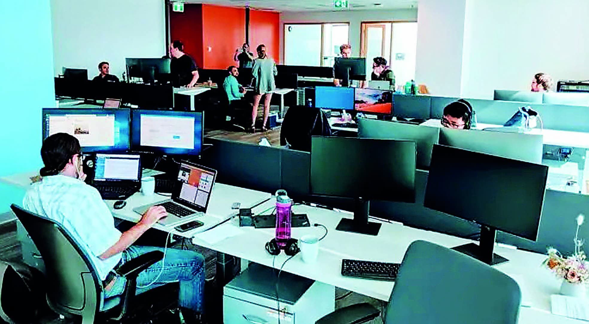 क्या है मूनलाइटिंग, कर्मचारियों के बीच क्यों बढ़ रहा है इसका चलन, जानें यहां