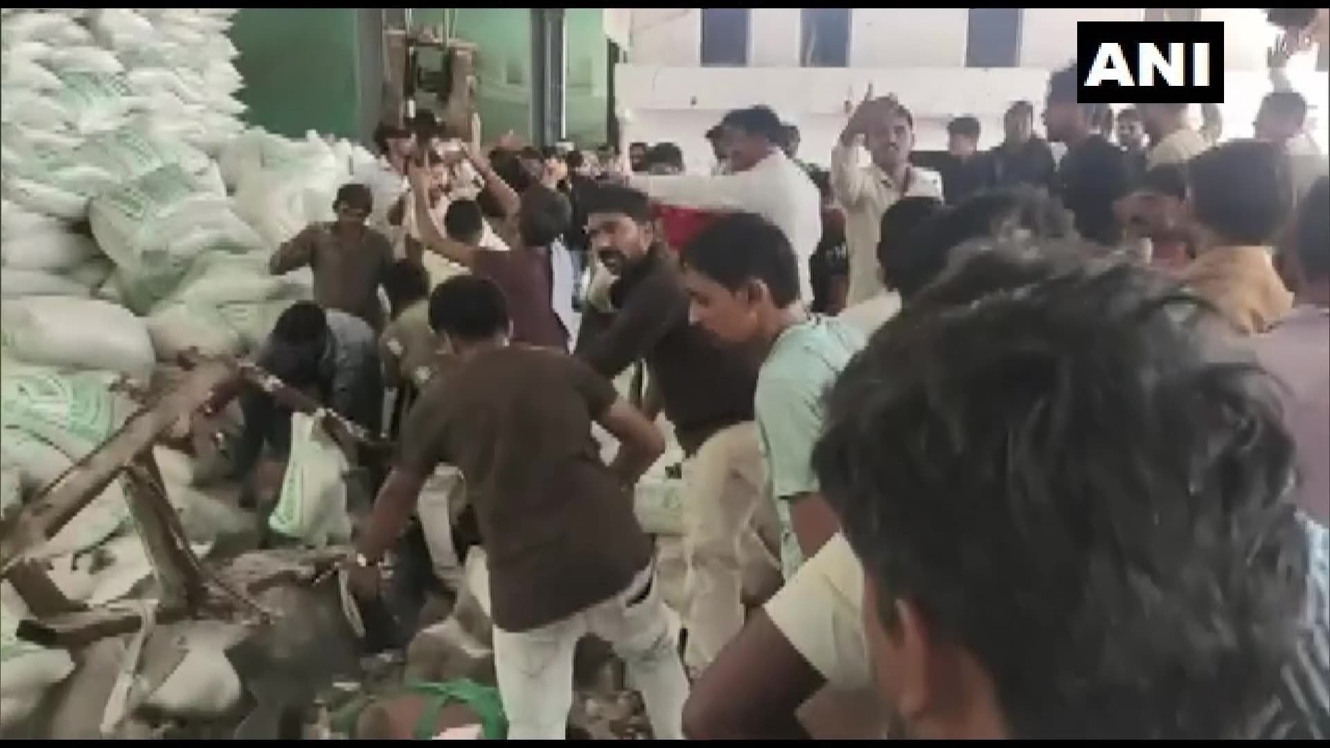 Morbi: गुजरात के मोरबी में बड़ा हादसा, गिरी दीवार, 12 मजदूरों की मौत