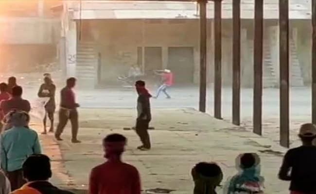 मुरैना में किसानों के बीच हुई झड़प के दौरान सरेआम हुई फायरिंग, केस दर्ज