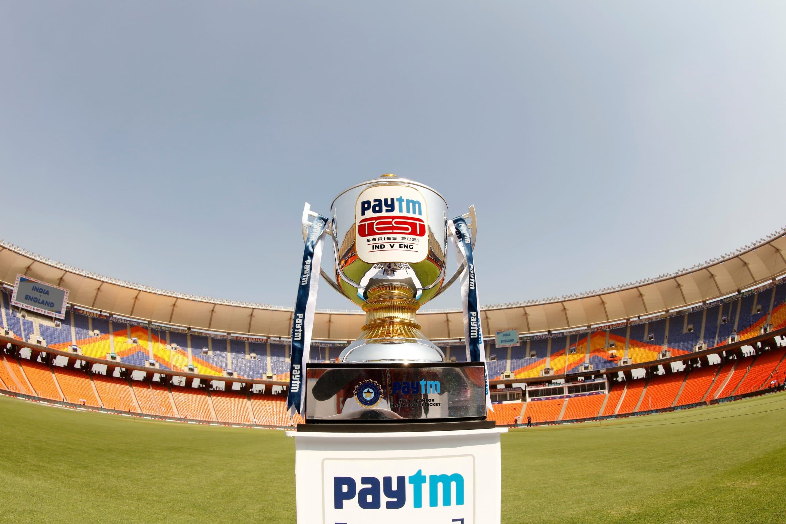 IND vs ENG 3rd Test: इंग्लैंड की हार के बाद पिच पर किच-किच, भारतीय दिग्गजों ने भी खड़े किये सवाल, सुनील गावस्कर ने दिया करारा जवाब