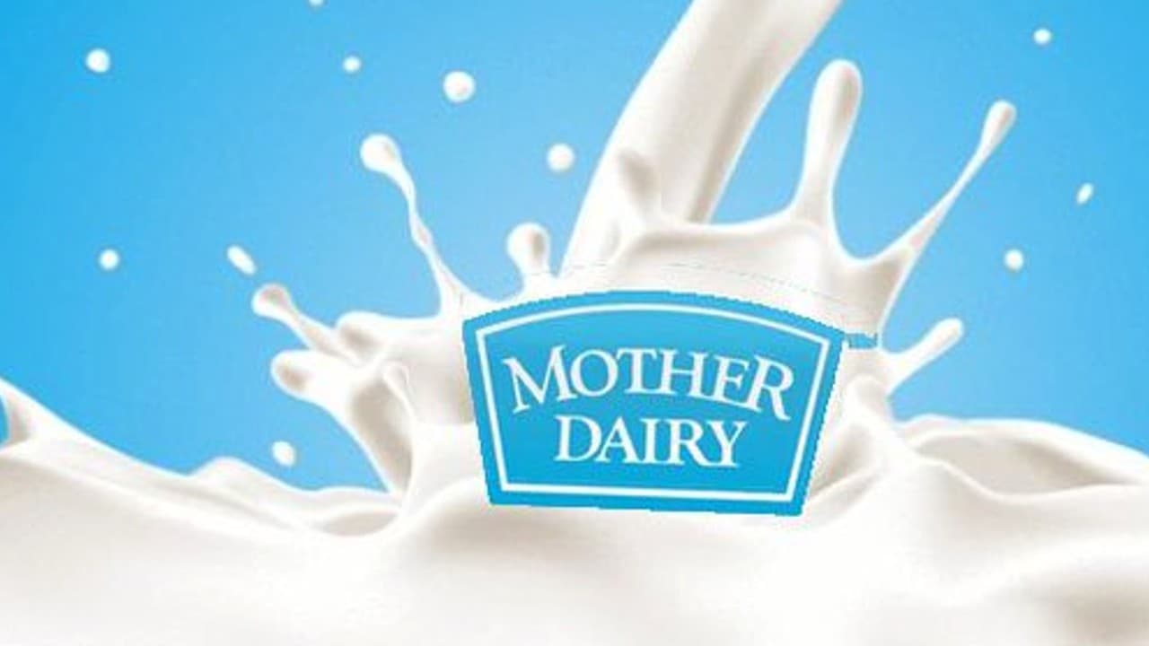 Mother Dairy Milk Price: दिल्ली एनसीआर पर महंगाई की मार, अमूल-पराग के बाद मदर डेयरी के दूध भी हुए महंगे