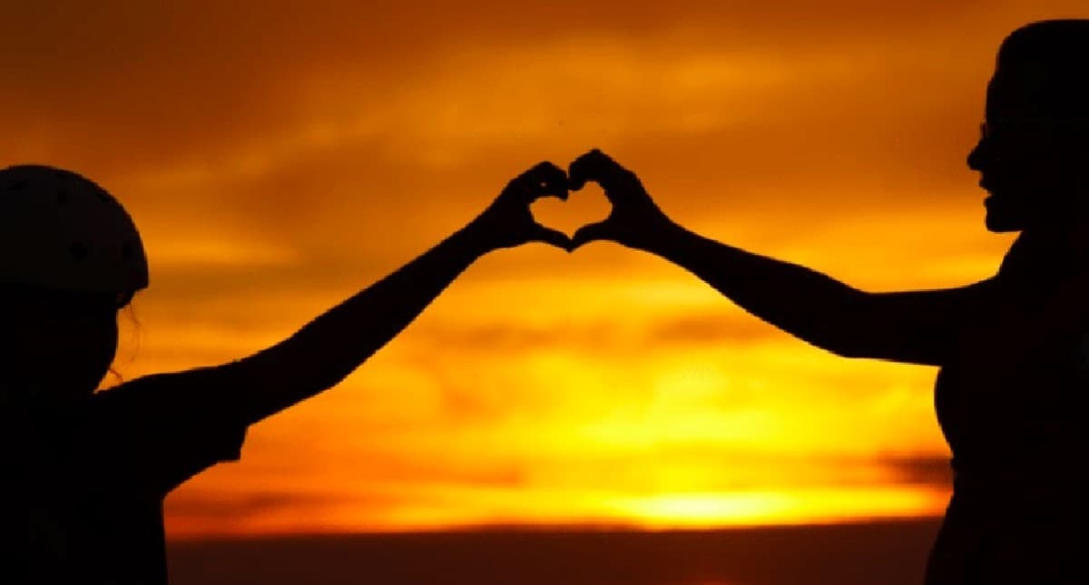 Mothers Day 2022: टैटू बनवाने से लेकर रोड ट्रिप तक मां के साथ मदर्स डे सेलिब्रेट करने के खास तरीके जानें