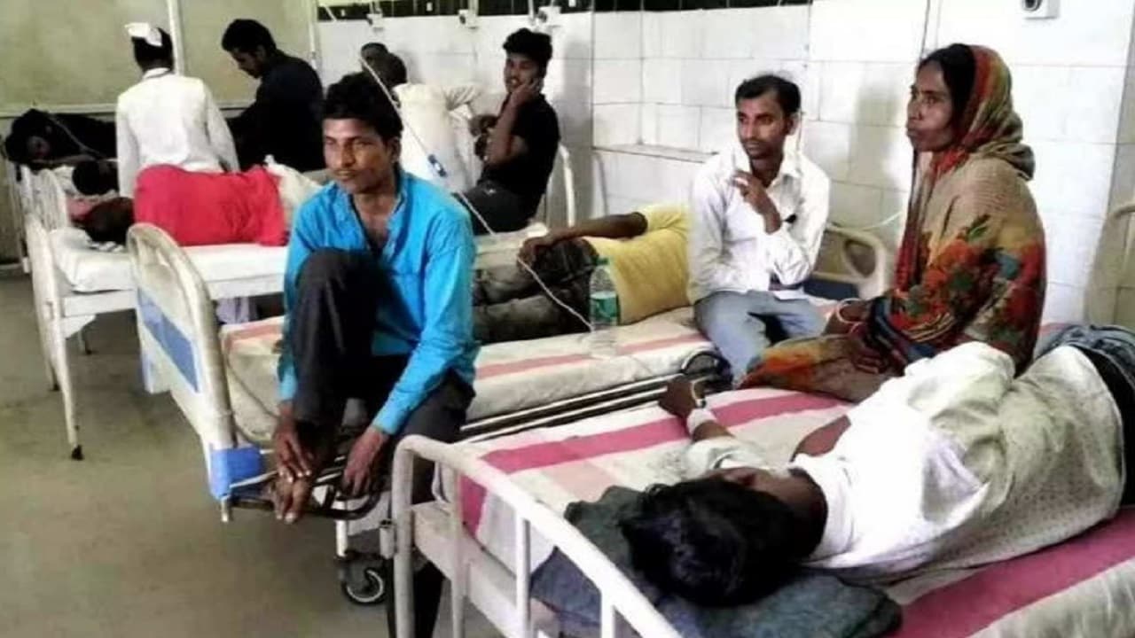 बिहार: मोतिहारी में मरीज ने बतायी खौफनाक कहानी, शराब पीने के बाद कम हुई आंख की रौशनी, फिर उल्टी-दस्त और मौत