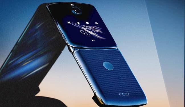 मोटोरोला ने लगायी छलांग, एंड्रॉइड 11 में अपडेट होगा फोल्डेबल रेजर