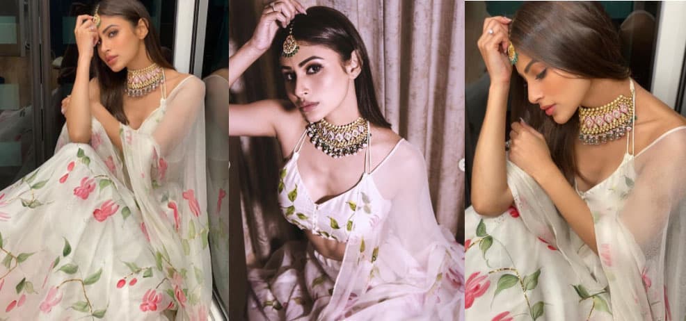 मौनी रॉय ने करवाया फ्लोरल प्रिंट लहंगे में फोटोशूट, फैंस बोले आपको देखकर चांद भी शरमा गया . . .