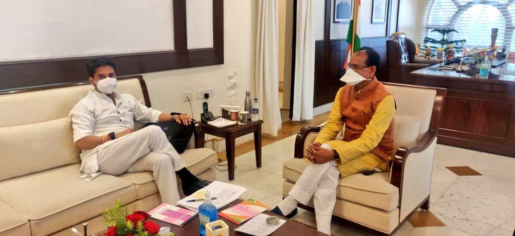 मध्यप्रेदश के मुरैना में अवैध पटाखा फैक्ट्री में जबरदस्त विस्फोट, हादसे में 3 की मौत, 7 घायल