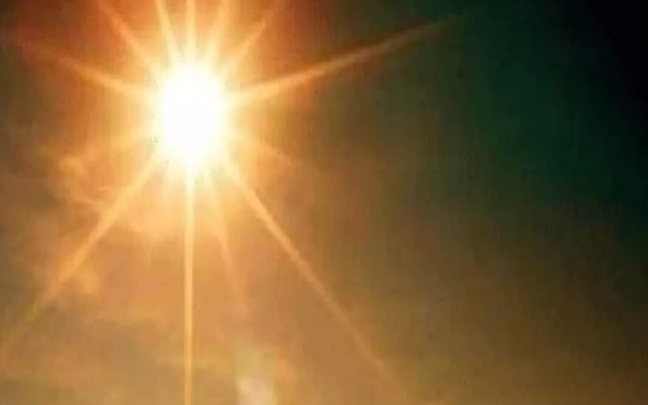 MP Weather: तूफान MOCHA से बदलेगा मौसम, कई जिलों में बढ़ेगा पारा, जाने अपने शहर का हाल...