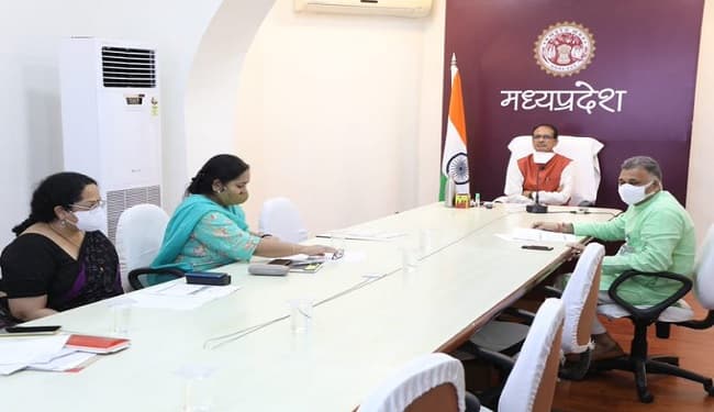 School Reopening: मध्य प्रदेश में 1 सितंबर से खुलेंगे कक्षा 6 से 12 तक के स्कूल, 50 फीसदी छात्रों को ही अनुमति
