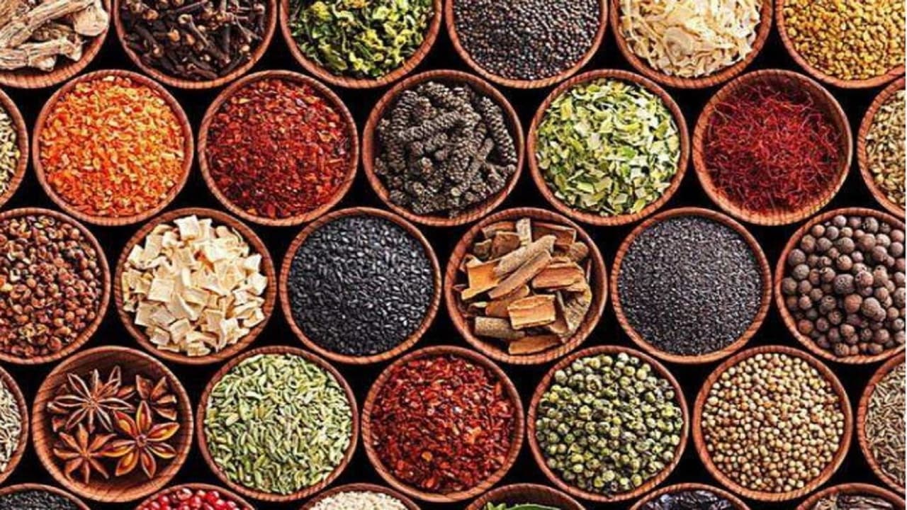 बिहार: तीन महीने में डेढ़ गुना से अधिक बढ़ा मसाले का भाव, सब्जियों का बिगड़ा जायका, जानें कारण