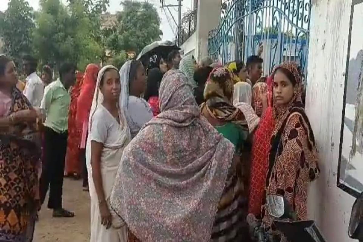 West Bengal News: पश्चिम बंगाल में मुहर्रम के जुलूस में चाकू लगने से युवक की मौत, जांच में जुटी पुलिस