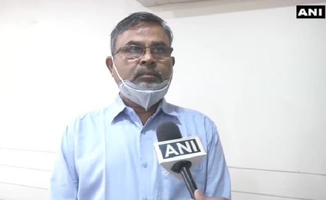 कुढ़नी उपचुनाव में हार के बाद भी मुकेश सहनी ने बांटा लड्डू, बतायी हार की ये बड़ी वजह