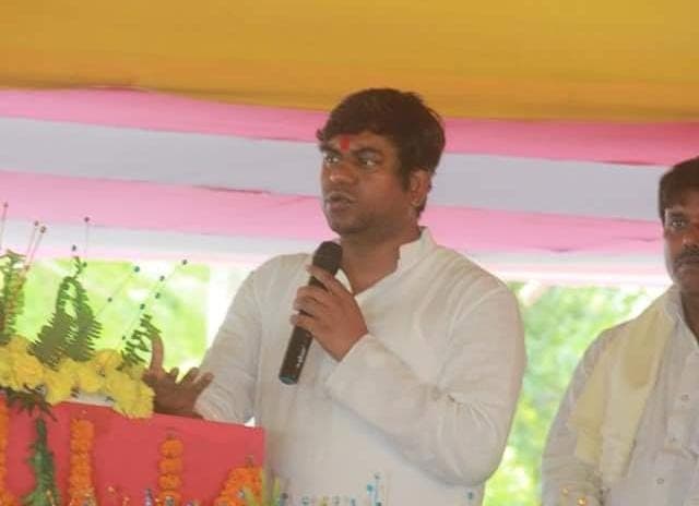 बिहार NDA में सबकुछ ठीक नहीं, मुकेश साहनी ने बैठक छोड़ते हुए सरकार पर किया अटैक, कहा- 'हमारी सुनी नहीं जा रही'