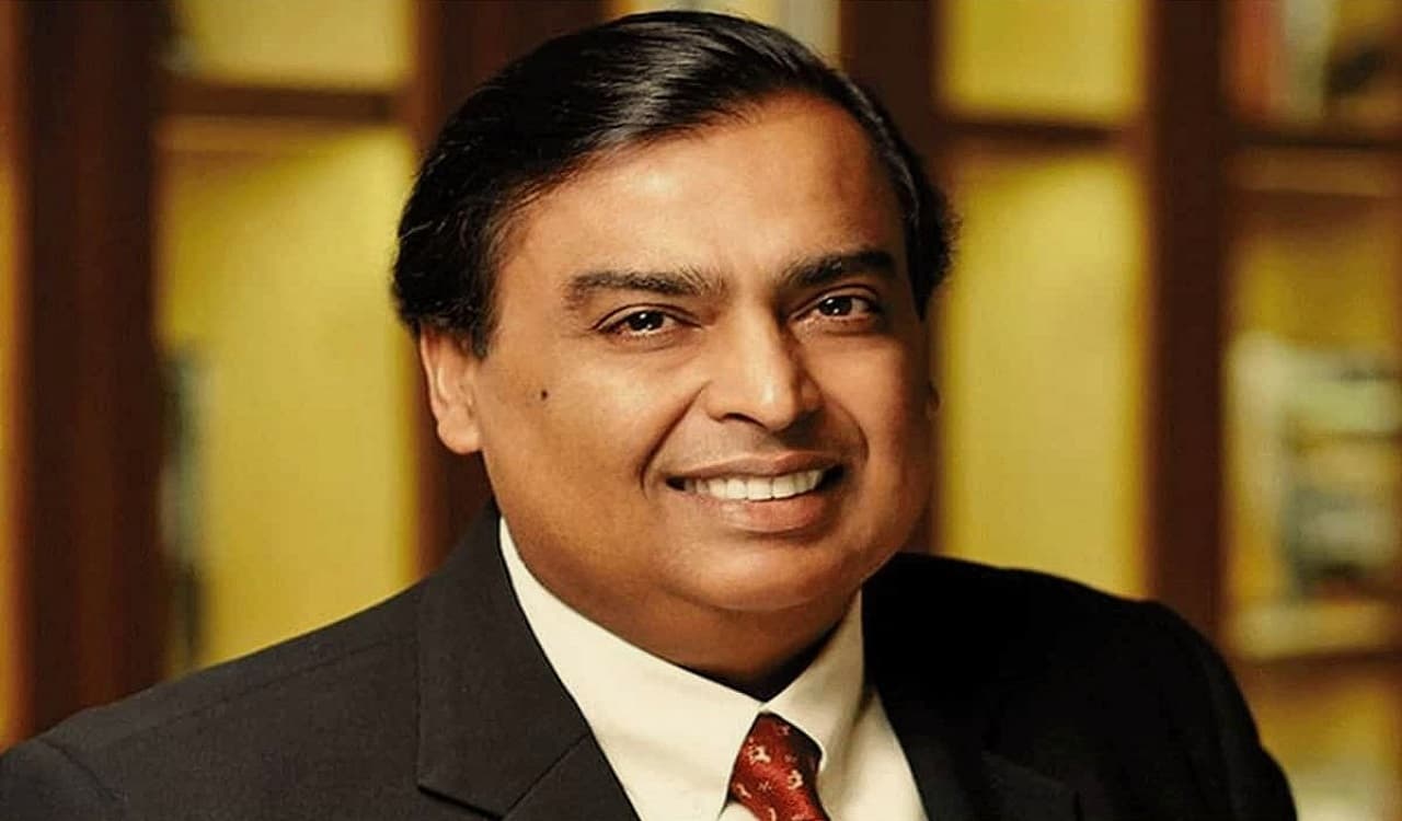 RIL AGM 2023: स्टेडियम से डिजिटल प्लेटफॉर्म तक, जानें कैसे धीरुभाई ने रिलायंस की बैठक बनी सबसे पॉपुलर इवेंट RIL AGM 2023: स्टेडियम से डिजिटल प्लेटफॉर्म तक, जानें कैसे धीरुभाई ने रिलायंस की बैठक बनी सबसे पॉपुलर इवेंट