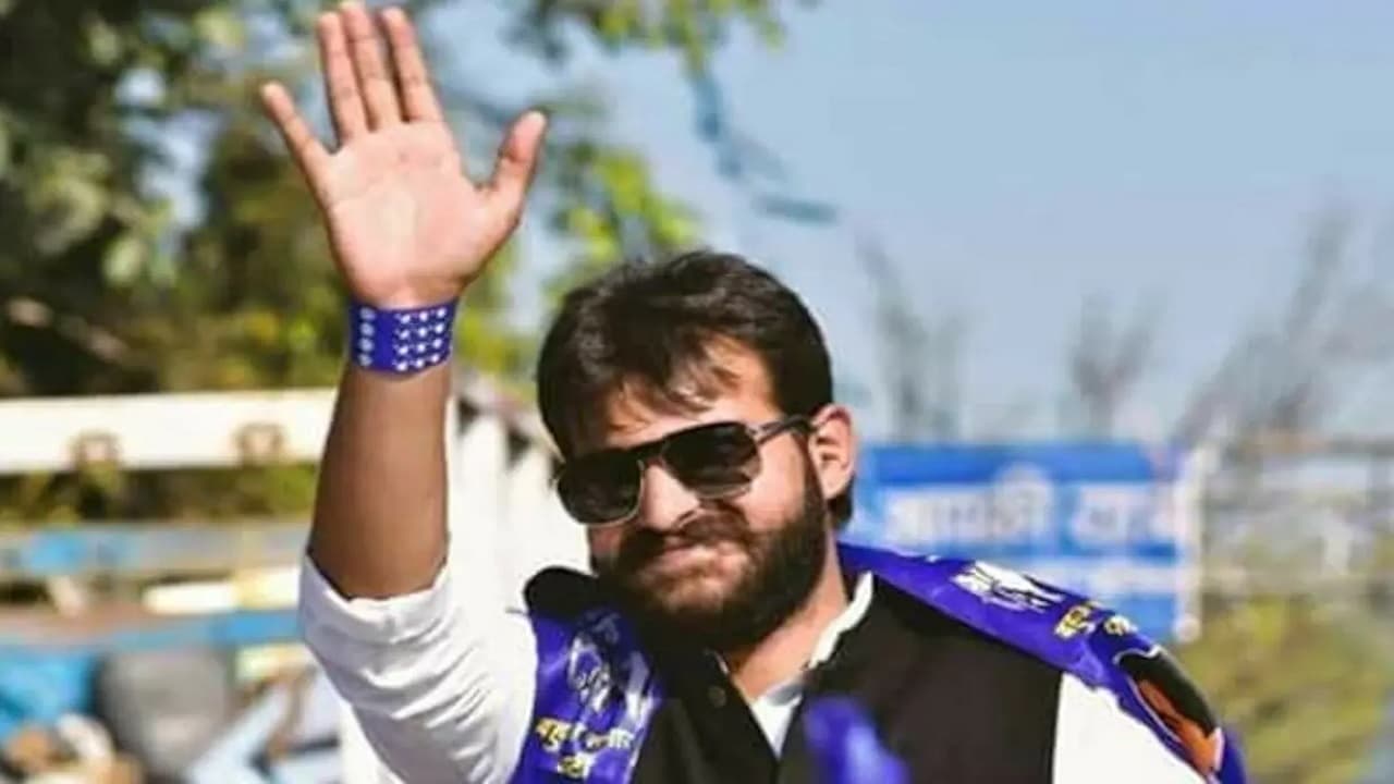 Abbas Ansari: मुख्तार अंसारी का बेटा अब्बास अंसारी गाजीपुर से कासगंज जेल के लिए रवाना