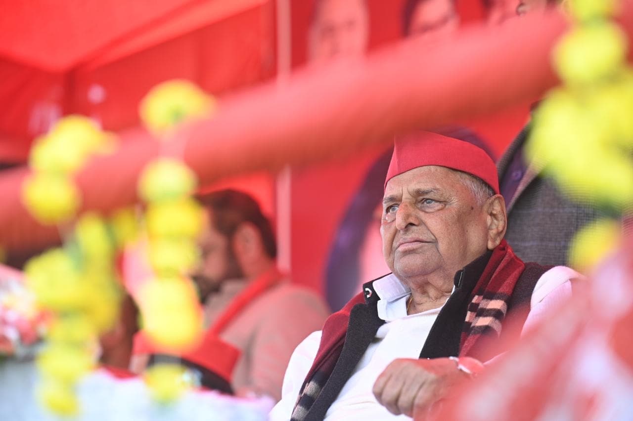 UP Election: सपा संरक्षक मुलायम सिंह यादव ने संभाली करहल में कमान, बेटे अखिलेश के लिए जनता से की ये अपील