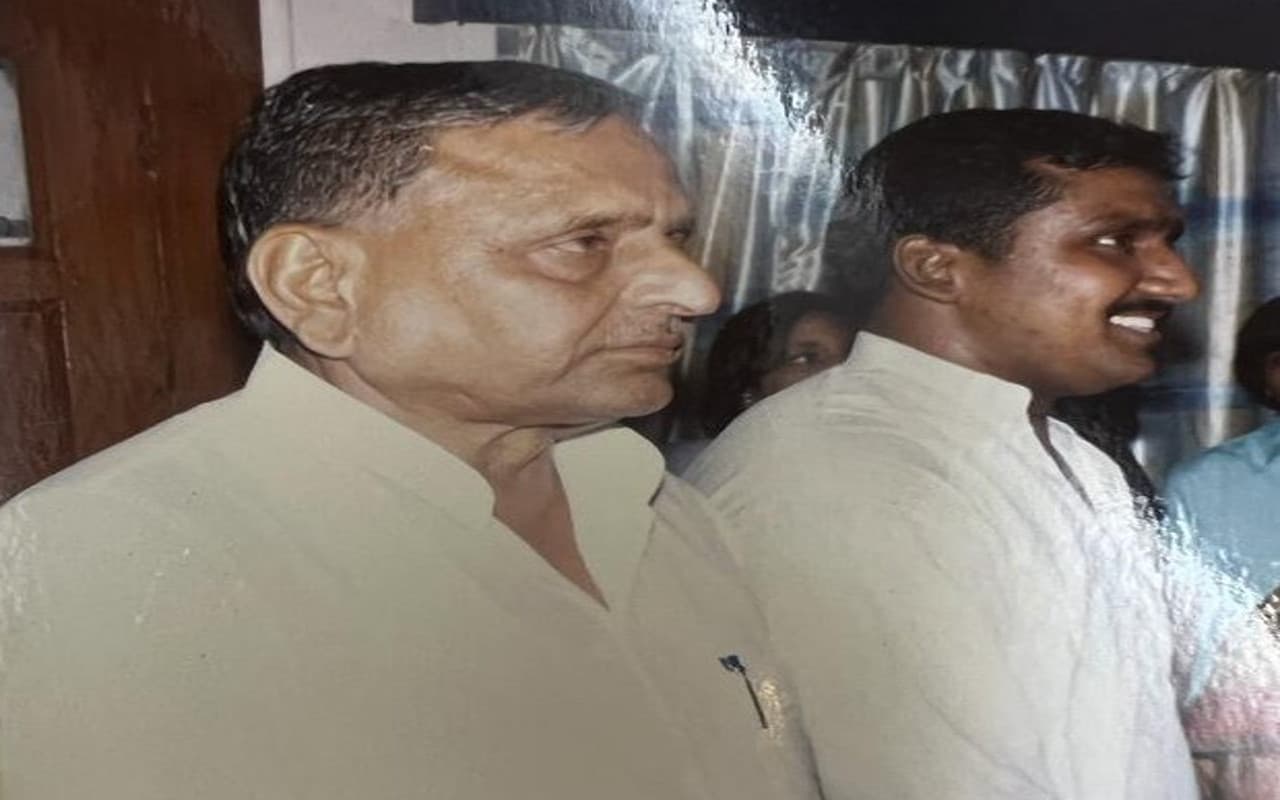 Mulayam Singh Yadav Death: UP के पूर्व CM मुलायम सिंह यादव के साथ झारखंड के कई नेताओं ने किया था काम