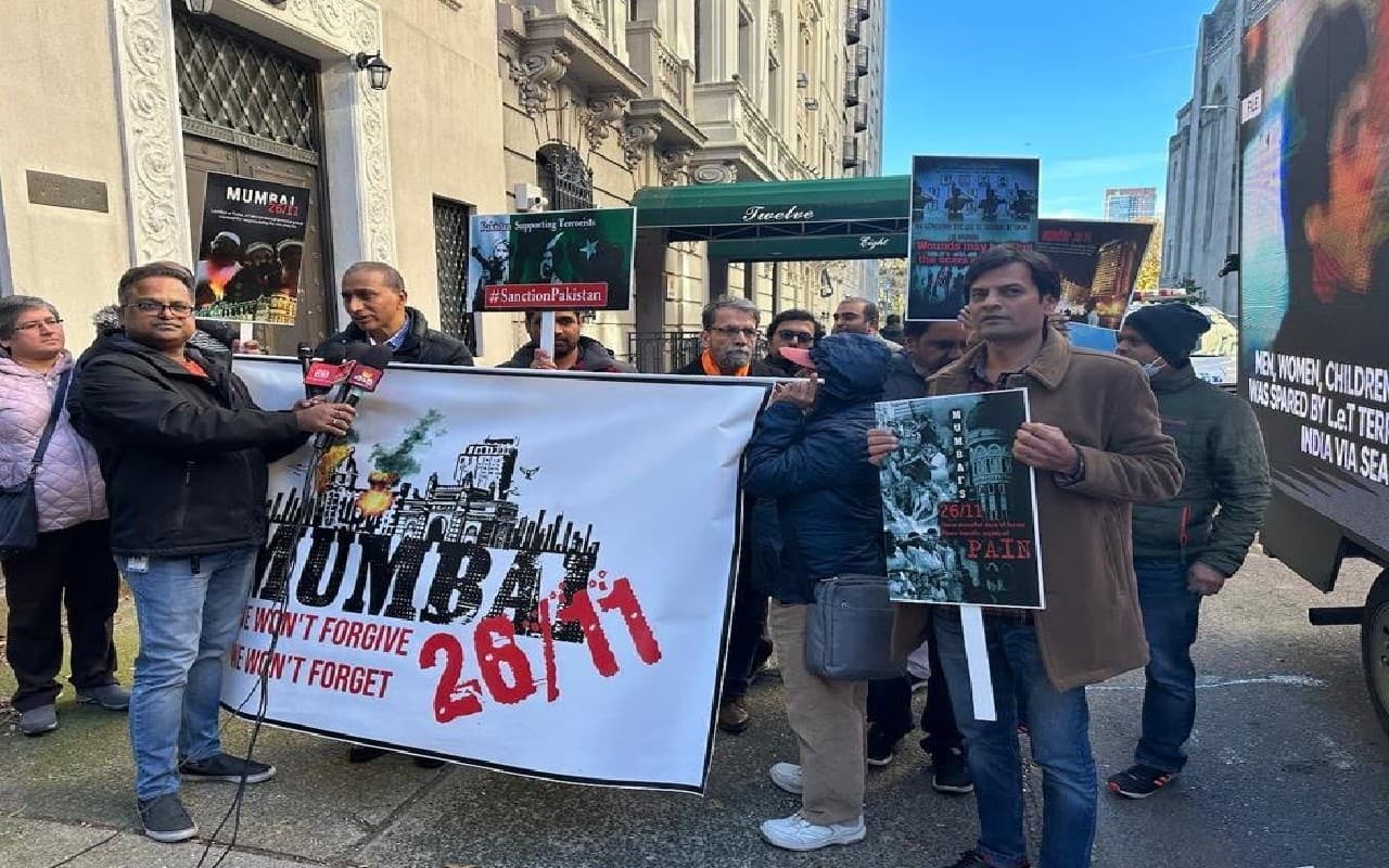 26/11 मुंबई हमले के खिलाफ न्यूयॉर्क और इजराइल में प्रदर्शन, साजिशकर्ताओं पर कड़ी कार्रवाई की मांग