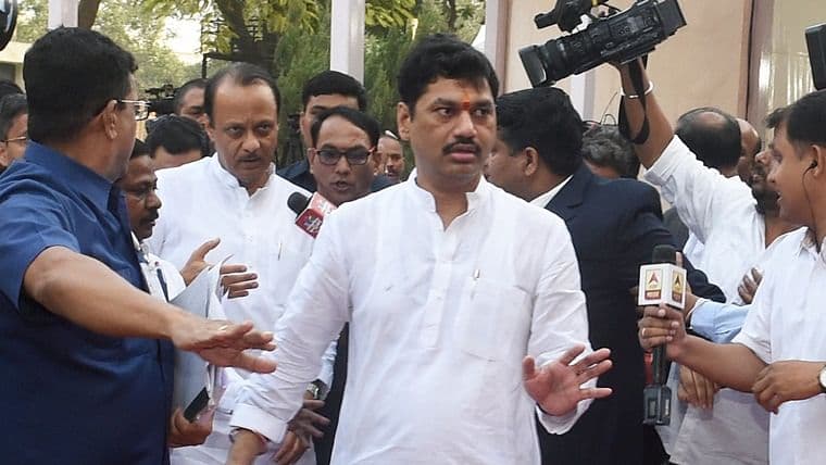 महाराष्ट्र के मंत्री धनंजय मुंडे पर महिला ने लगाया रेप का आरोप, उनकी बहन से था मंत्री का रिश्ता, दो बच्चे भी हैं