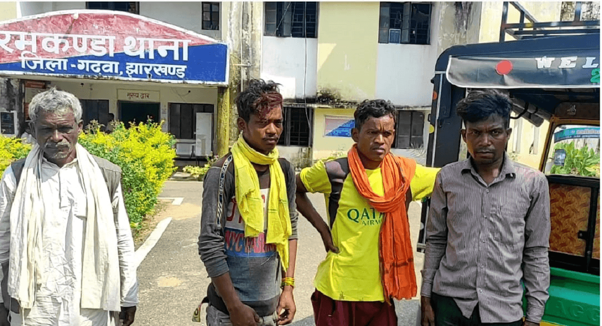 Jharkhand News : झारखंड के गढ़वा में जमीन विवाद में गोली मारकर हत्या, आरोपी फरार, छापामारी कर रही पुलिस