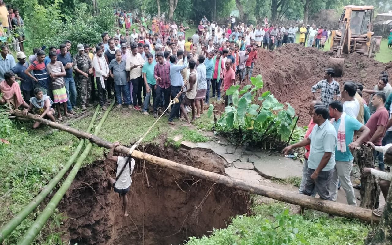 झारखंड : रांची के पिस्का गांव में कुएं की मिट्टी धंसने से पांच लोगों की मौत, सीएम हेमंत सोरेन ने जताया शोक